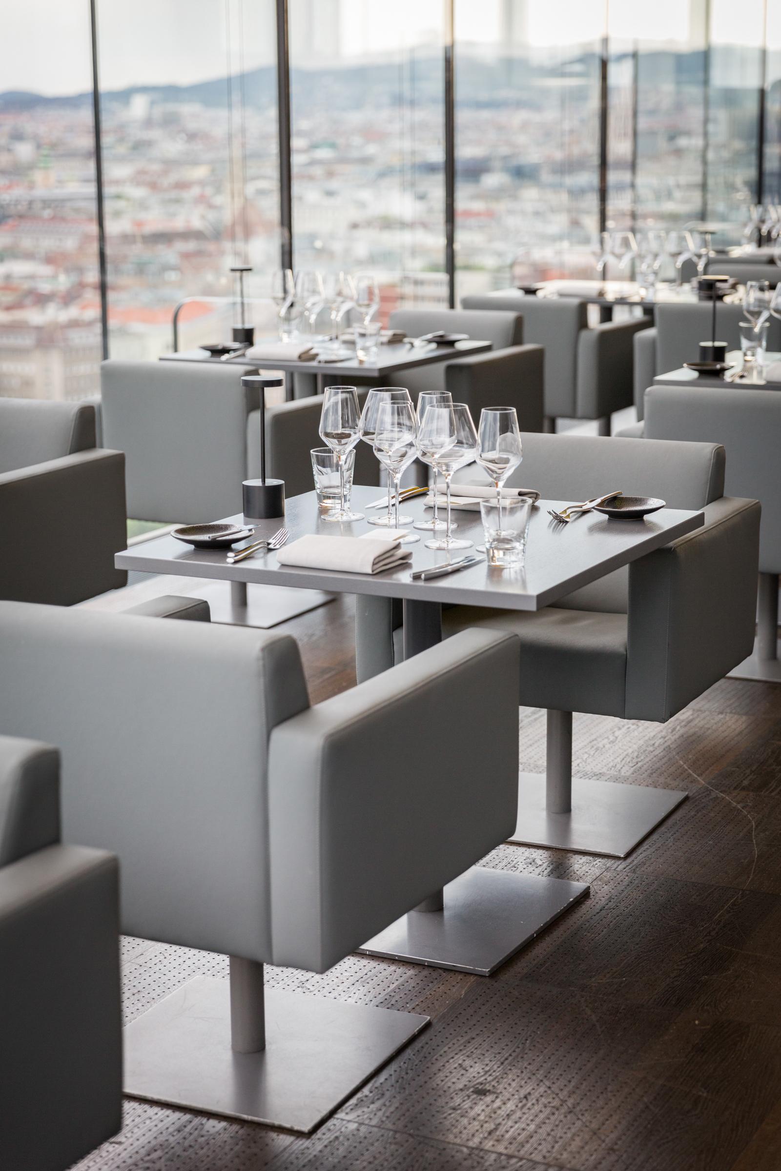 KirchgasserPhotography SofitelVienna DasLoft Sternekoch TimRaue Foodreportagefotografie 01 2400px